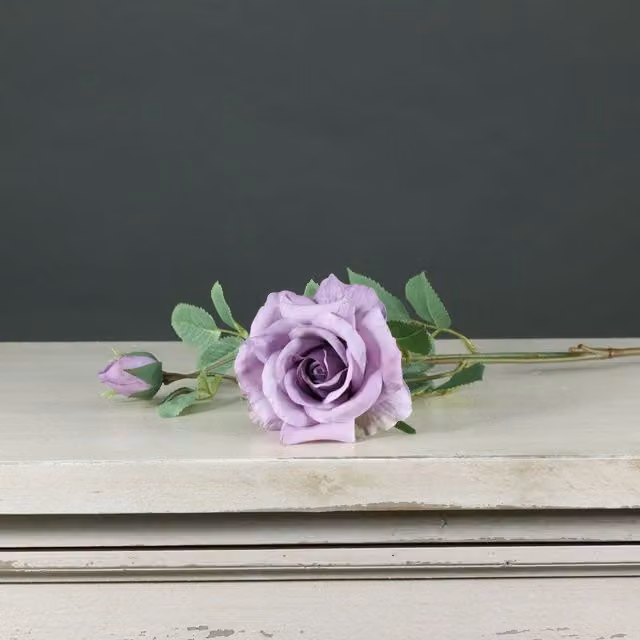 Kingsbury Gifts Artificial Silk Tintagel Spray Rose in Purple