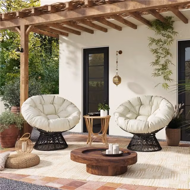 Yaheetech Outdoor Rounded Swivel Chair with Thick Tufted Cushion in Beige and White Rattan