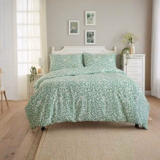 Deyongs Dainty Floral Cotton Duvet Set and Pillowcase in Green, W/D/H: 180 x 200 cm – 1