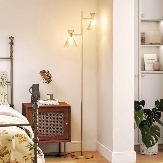 HOMCOM Modern Adjustable Dual Head Floor Lamp in Gold Tone