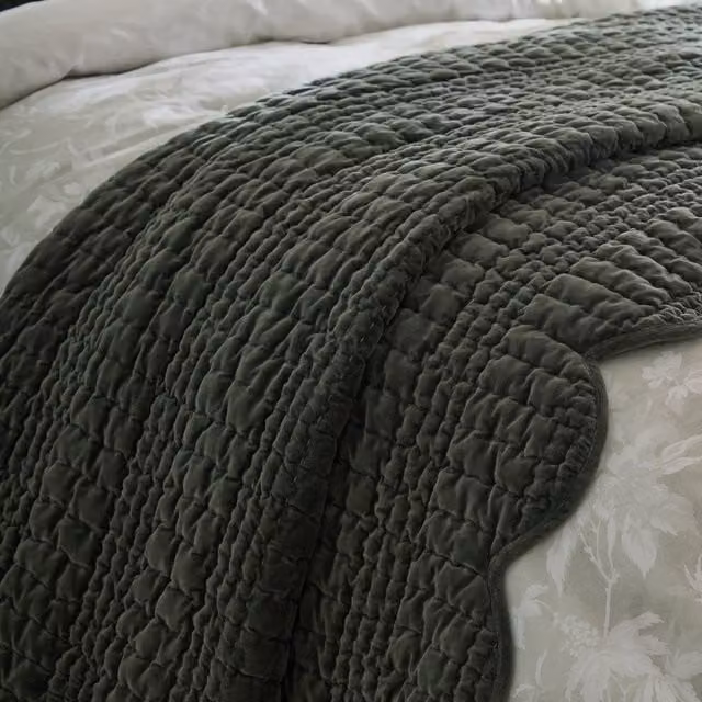 Laura Ashley Brady Scalloped Quilted Bedspread in Pine Green, W: 180 cm x D: 235 cm