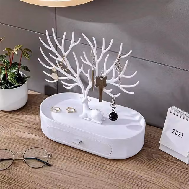 Livingandhome Antlers Jewellery Organiser Stand in White