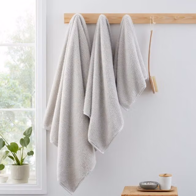 Bianca Soft Zero Twist Spa Cotton Bath Towel in Silver Grey W/H: 70 x 127 cm