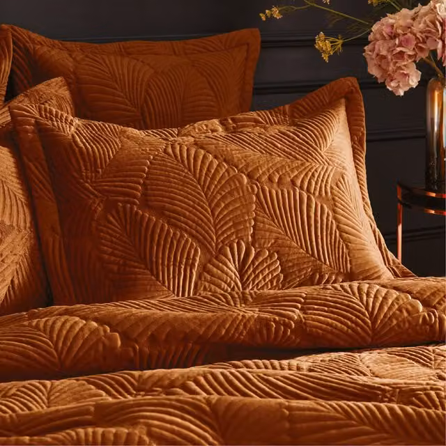 Palmeria Quilted Velvet and Cotton Pillowcase in Orange