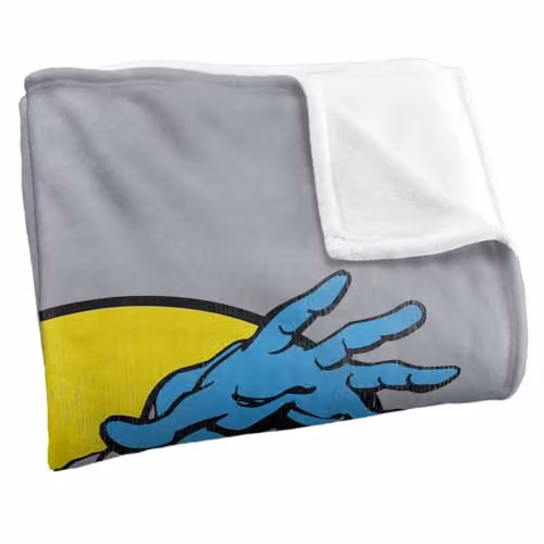 Warner Bros. Batman Vintage T-Shirt Super Soft Fleece Throw Blanket, Multicolour, W: 91.44 cm, H: 147 cm – 2