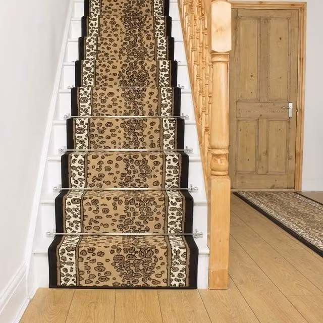 runrug Leopard Stair Runner Carpet in White, W: 60 cm, L: 450 cm – 1