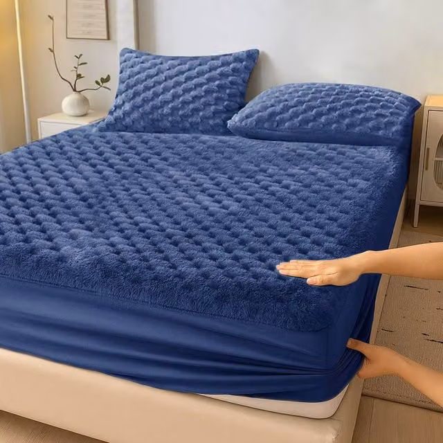 Velosso Chunky Popcorn Faux Fur Fitted Sheet in Navy Blue, Size: 200 x 200 cm