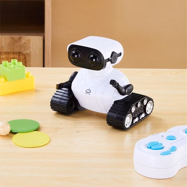 Livingandhome Creative Rechargeable Remote Control Robot Toy in White