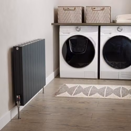 UK Radiators Thetford Anthracite Horizontal Designer Radiator Smooth Aluminium, W: 93.6 cm, H: 60 cm – 3