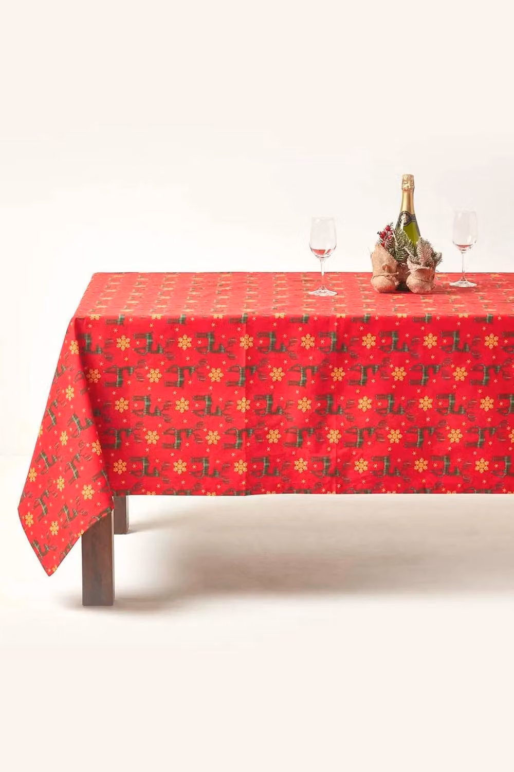 Homescapes Red and Gold Checked Cotton Christmas Tablecloth, W/D/H: 178 x 305 cm – 2