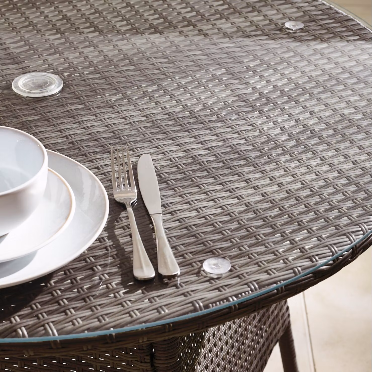 FurnitureboxUK Antigua Brown Rattan 4 Seat Round Garden Dining Set with Glass Tabletop – 2