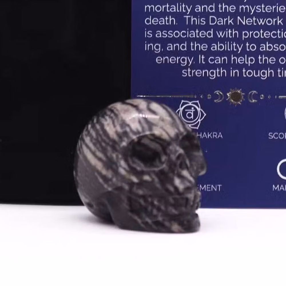 KDMD Dark Network Small Stone Skull Decor in Black – 2