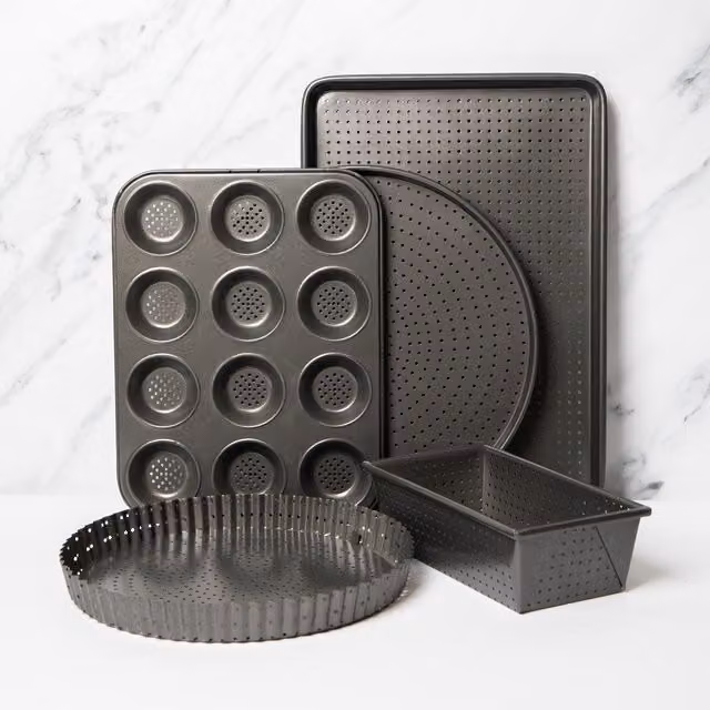 MasterClass 5-Piece Non-Stick Baking Set in Grey, including Quiche Tin, Pizza Crisper, Loaf Pan, Baking Tray and 12-Hole Pan