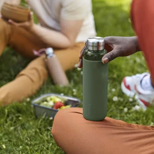 Black + Blum Glass Water Bottle in Green, 600ml – 7