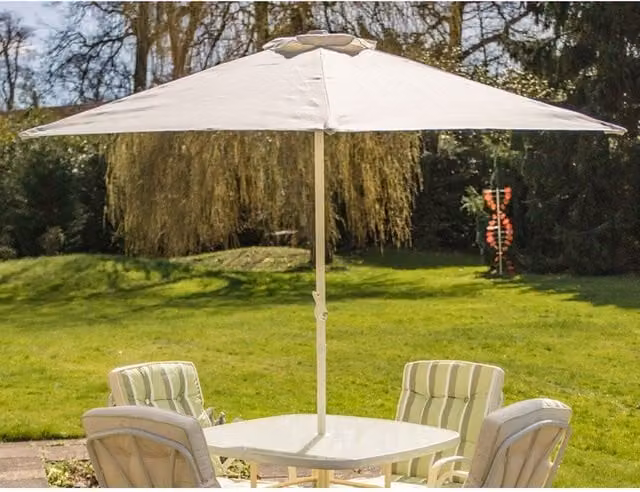 Hectare White Steel Parasol with Polyester Canopy and Hand Crank