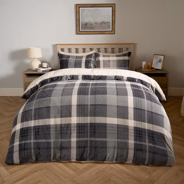 OHS Winsford Check Sherpa Duvet Set in Grey, 180 x 200 cm