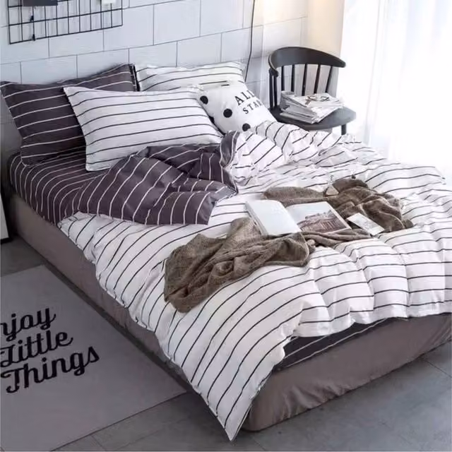 Ezysleep Grey Pinstripe Printed Duvet Set and Pillowcase, Width: 135 cm