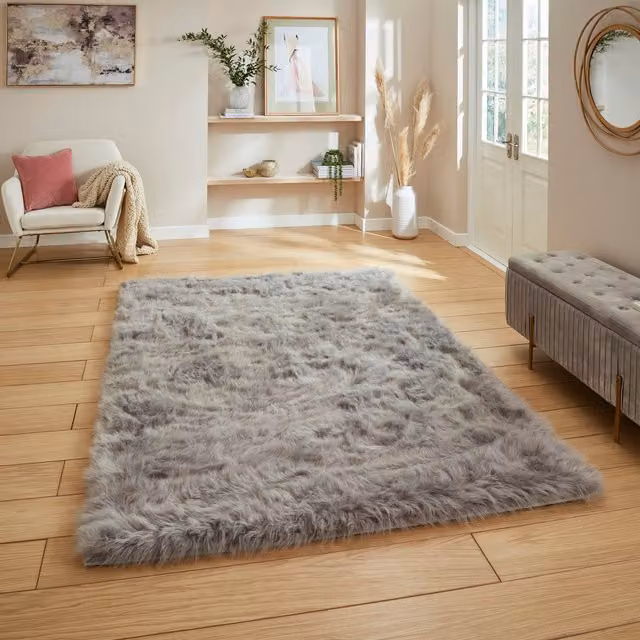 Terrys Grey Hand Tufted Modern Rectangular Polyacrylic and Polyester Shaggy Rug