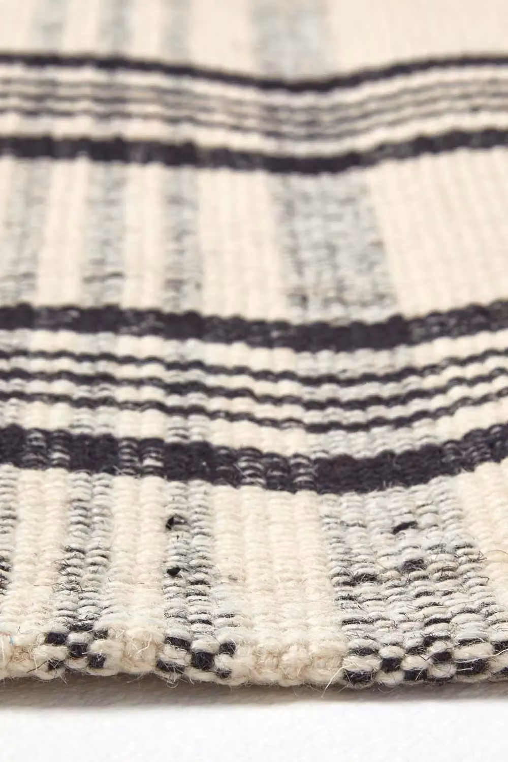 Homescapes Logan Tartan Check Non-Slip 100% Wool Hall Runner in Natural White, W: 66 cm, L: 200 cm – 3