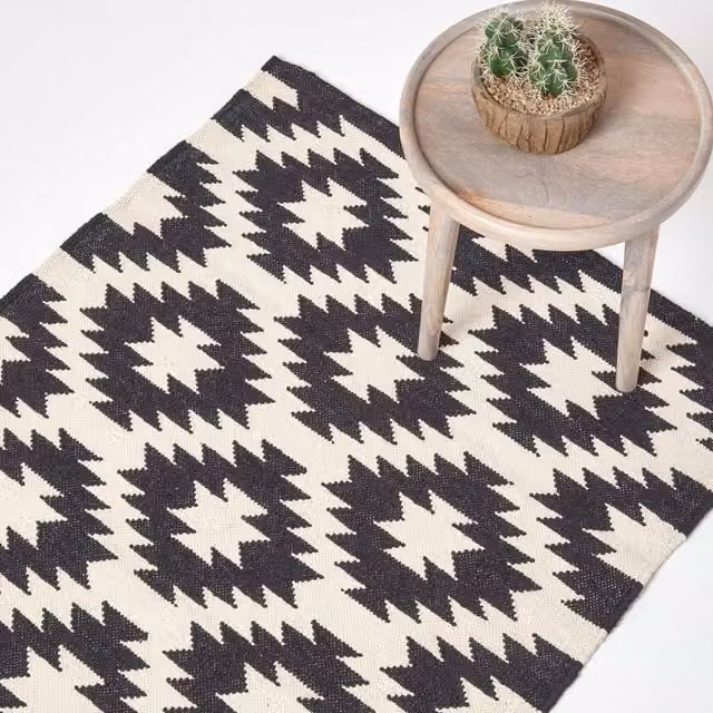 Homescapes Zurich Handwoven Geometric Cotton Kilim Rug in Black and White, Width: 150 cm
