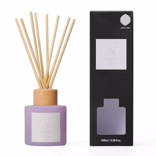 Aroma Naturals Reed Diffuser in Pink or Purple with Glass and Wood Elements – 2