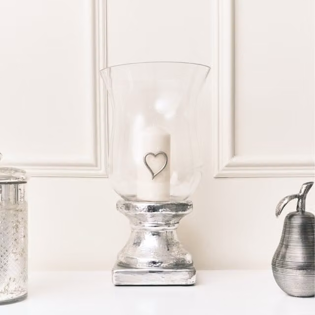 Melody Maison Metal Heart Candle Pin in Silver