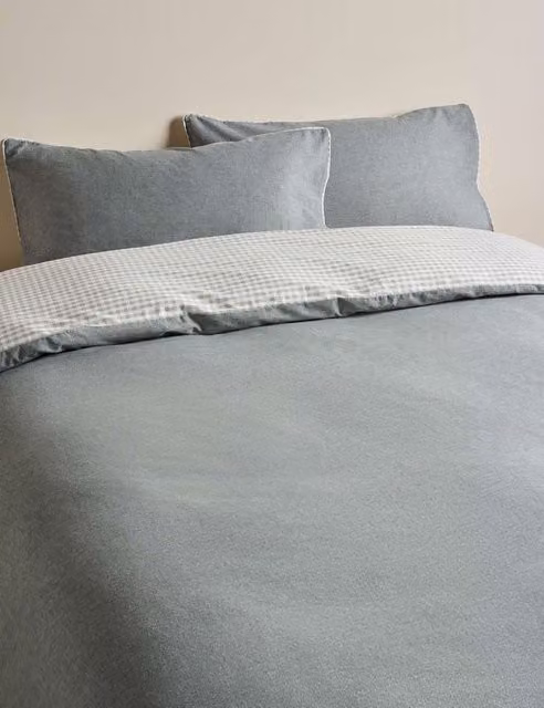 M&S Grey Checked Flannelette Cotton Bedding Set W/D/H: 140 x 200 cm