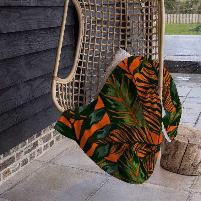 Benjamin Tate Design Floral Fleece Blanket in Green and Orange, W x D: 120 x 150 cm