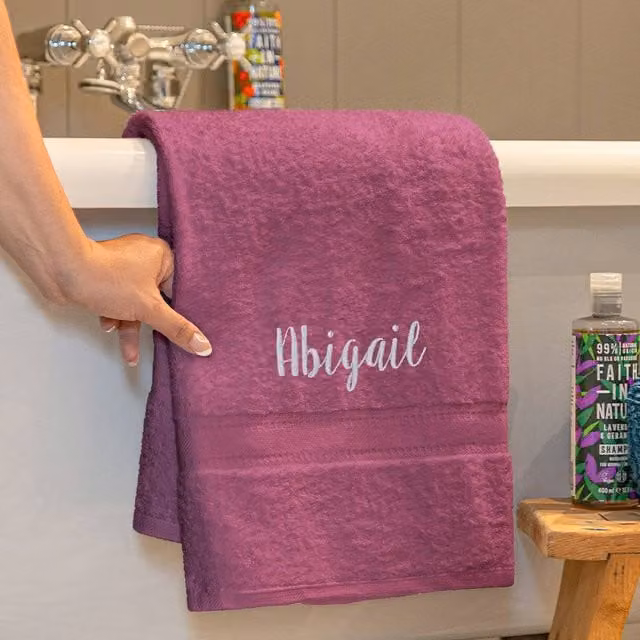 Duncan Stewart Personalised Luxury Cotton Terry Bath Towel in Purple, W/D/H: 130 x 70 x 70 cm