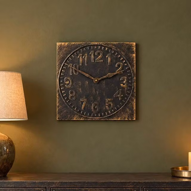 Melody Maison Square Industrial Analog Wall Clock in Black and Gold Metal, W: 50 cm, H: 50 cm