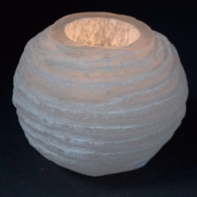 KDMK White Selenite Snowball Stone Candle Holder for Tealights or Pillar Candles, Diameter: 8 cm