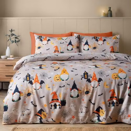 Catherine Lansfield Halloween Gonks Reversible Microfibre Double Duvet Cover Set and Pillowcases in Natural/Beige, Duvet Cover: 200 x 200 cm, Pillowcase: 50 x 75 cm