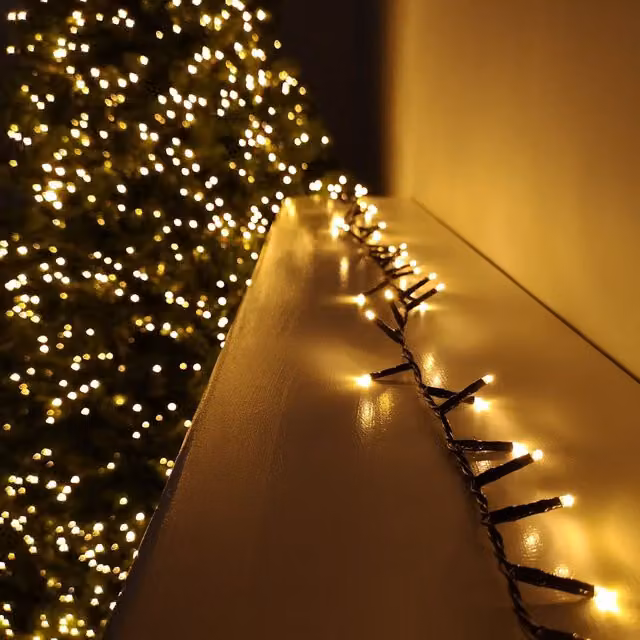 Samuel Alexander 1000 LED TreeBrights Christmas String Lights with Timer, 25m, Warm White in Gold/Brass