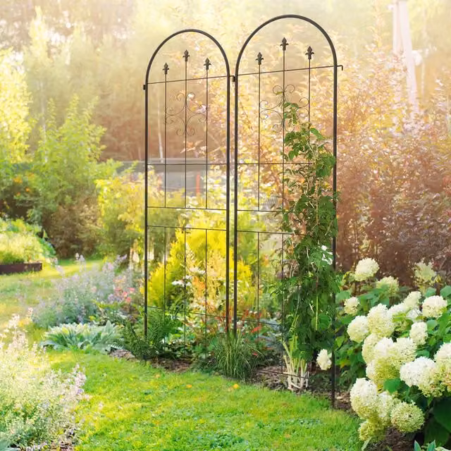 OUTSUNNY Set of 2 Metal Arrow Design Trellis Supports for Climbing Plants, Black, H 180 cm x W 50 cm