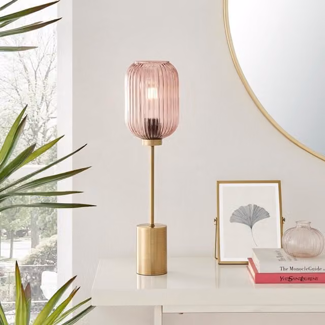 FurnitureboxUK Coral Art Deco Retro Table Lamp with Pink Glass Shade and Brass Plated Base in Gold