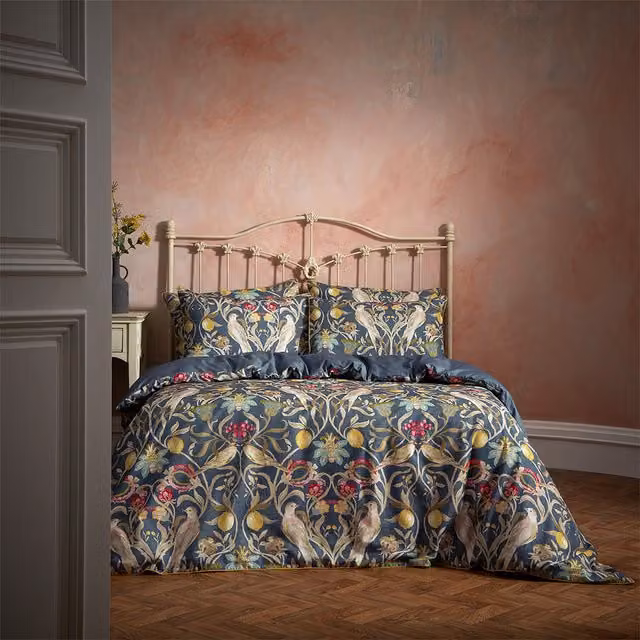 Edinburgh Weavers Blue Floral Animal Reversible Cotton Percale Duvet Cover, W: 200 cm x H: 200 cm