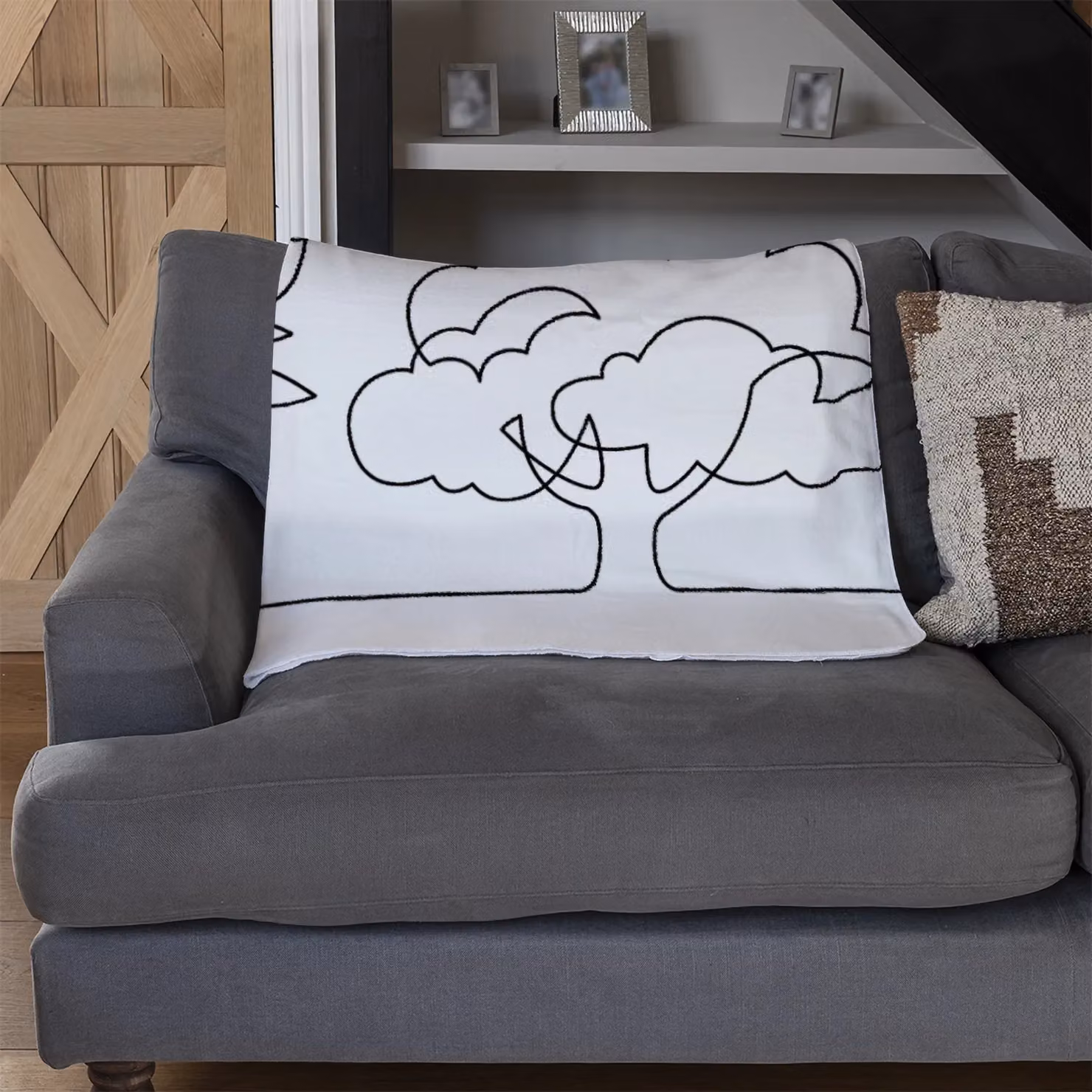 Benjamin Tate Design Line Drawing of Trees Fleece Blanket in White and Beige, W/D/H: 120 x 150 cm – 3