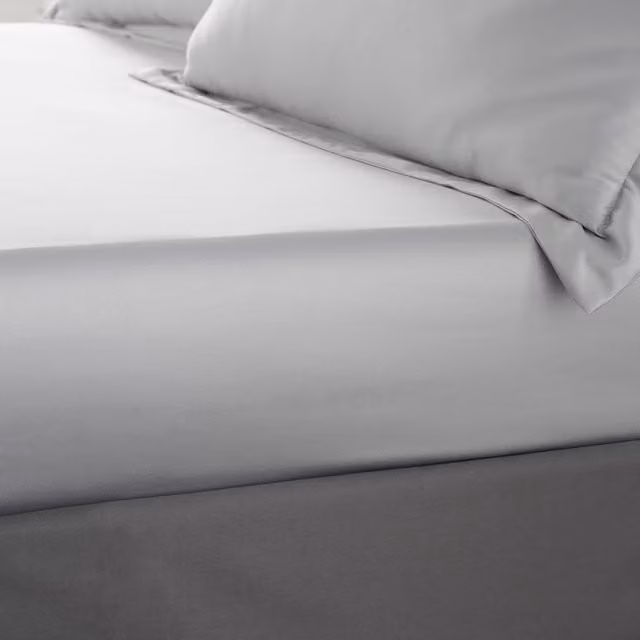 Catherine Lansfield Silky Soft Mako Satin Double Fitted Sheet, Silver Grey, W: 140 cm x D: 200 cm, H: 30 cm