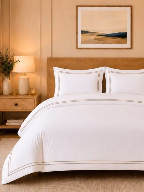 Pamposh 800 Thread Count Egyptian Cotton Mako Satin Reversible Duvet Cover Set in White, Size: 140 x 200 cm – 1