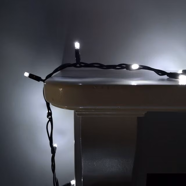 Samuel Alexander 100 LED Premier Christmas Connectable Outdoor Static Lights in Cool White, 8m – 1