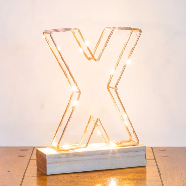 Echo Three Letter Light Wire Frame in Gold