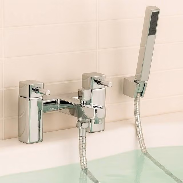 Bathroom Kingdom Newport Chrome Square Bath Shower Mixer Tap in Silver