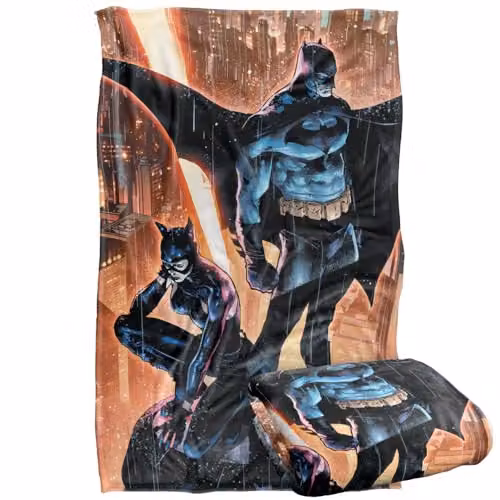 Warner Bros. Batman Catwoman Over City Super Soft Silky Touch Fleece Throw Blanket, Multicolour, W: 91.44 cm x L: 147 cm – 1
