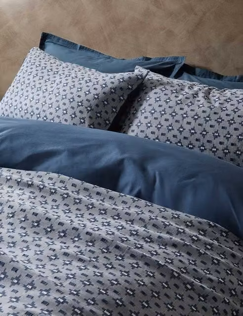 M&S X Fired Earth Kanbina Dobby Jacquard Pure Cotton Bedding Set in Blue, W: 140 cm, L: 200 cm