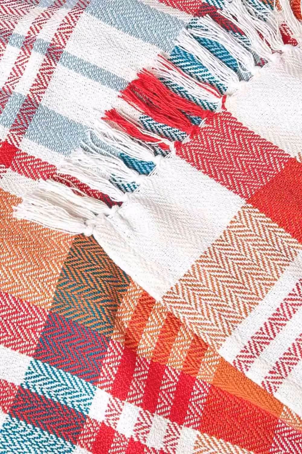 Homescapes Falun Cotton Tartan Throw in Red, Orange and White with Fringes, W: 150 cm, D: 200 cm – 3