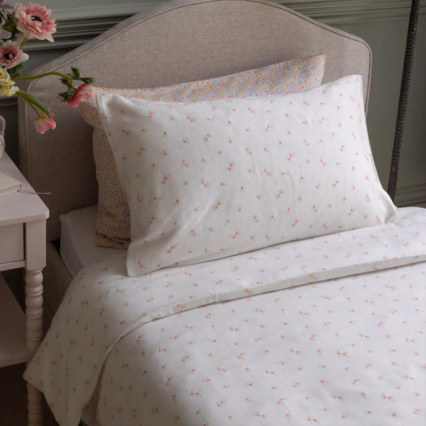 Avery Row Organic Cotton Single Bedding Set, Floral Pink and White, Duvet Cover 140 x 200 cm and Pillowcase 50 x 75 cm – 2
