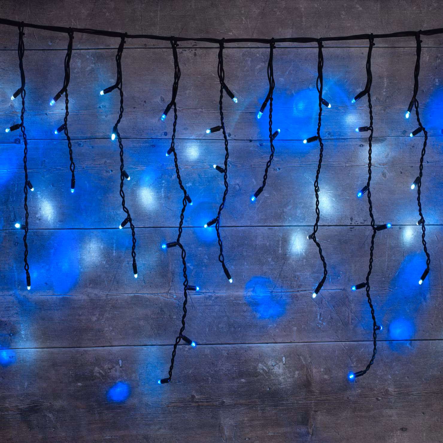 Plus Connectable LED Icicle Lights with Black Cable, Blue and White, 48m