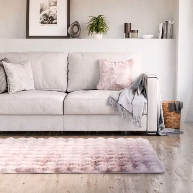 NewEdgeBlinds Deluxe Faux Fur Rug in Pink, 230 cm
