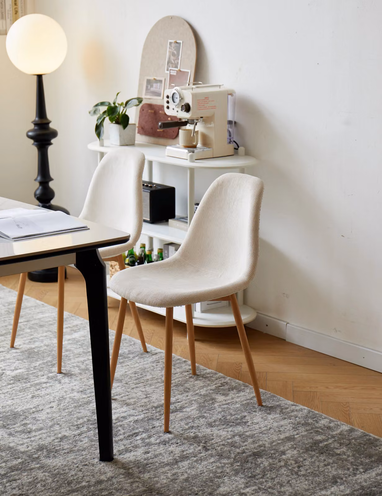 Nordlys Set of 4 Scandinavian Metal Dining Chairs in Beige and Black – 2