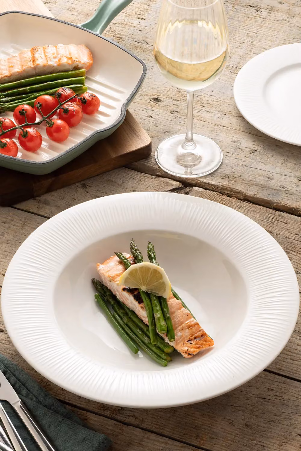 Belleek Living Erne Gourmet Porcelain Dish Set of 2 in White Striped – 2